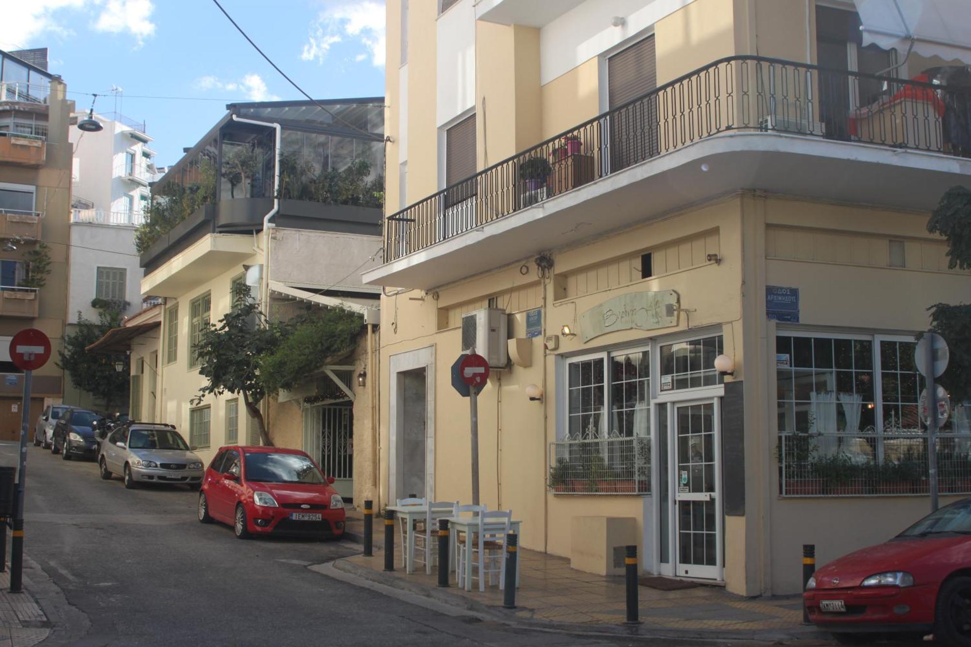 "Under The Olive Tree"- Beautiful Apartment In The Heart Of Athens Ngoại thất bức ảnh